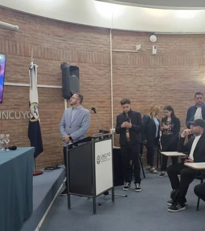 La inteligencia artificial entra al aula con 'Mendoza Aumentada'