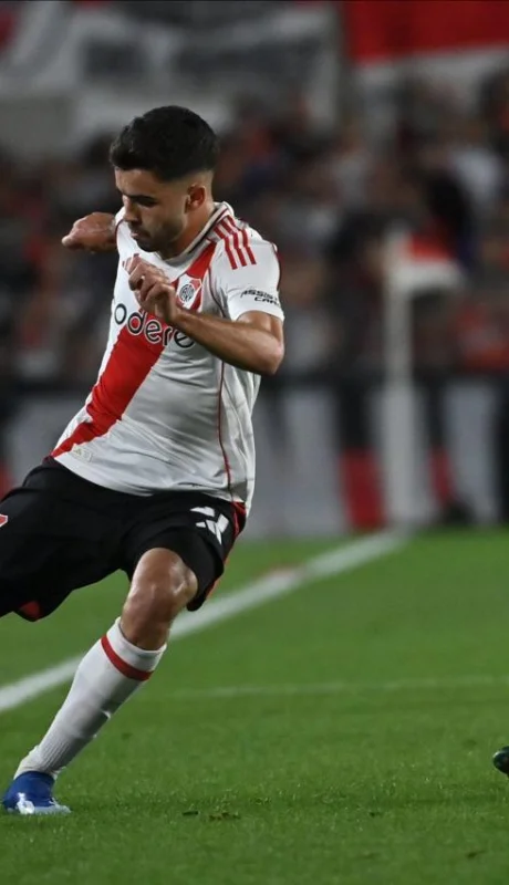 River recibe a Vélez en el Monumental.
