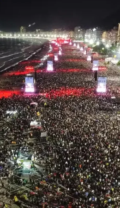 Lady Gaga brindó un espectáculo soberbio ante dos millones de personas. Fuente: X