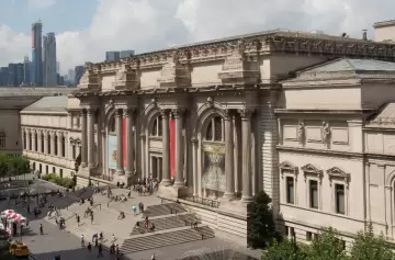 Pánico en el Met: el misterioso motivo por el que un joven atacó con agua la 'Princesa de Broglie' de Ingres