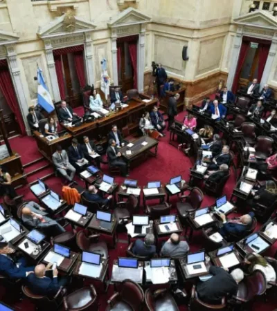 La votación sobre la transparencia de los candidatos a las bancas nacionales pone en la lupa la actitud de los legisladores.