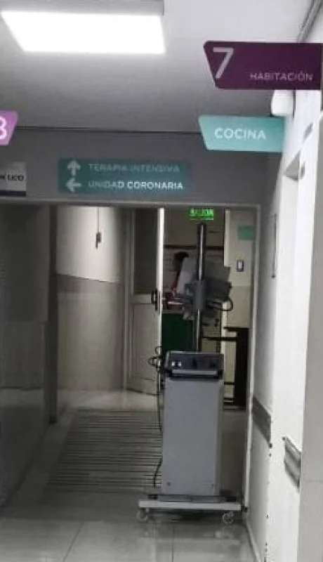 Video: terminó en terapia intensiva tras defender a su hijo en una pelea