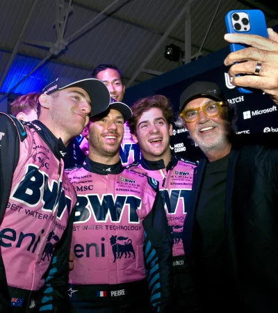 Briatore toma el poder total del equipo Alpine.