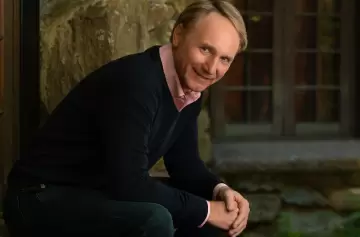Dan Brown y su crítica al machismo en la elección papal: "Es hora de cambiar"
