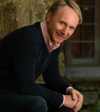 Dan Brown.