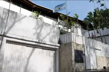 Brasil se mostró aliviado por los asilados: "Pone fin a ese drama vivido"