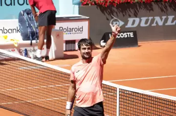 Mariano Navone sorprendió en Roma y avanzó a segunda ronda