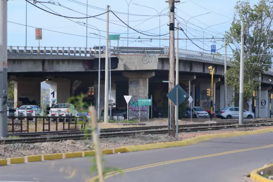 Se trata de un nuevo puente que vinculará la zona del parque Mitre y la cancha de Godoy Cruz con la Costanera.