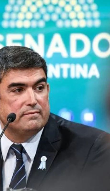 El senador pampeano del PJ Daniel Bensusan estuvo ausente durante la crucial votación del proyecto.
