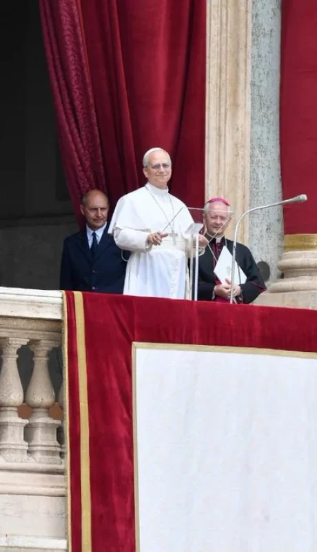 Mensaje papal en el Vaticano.