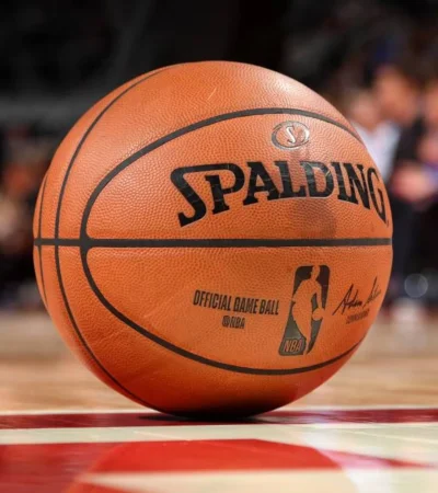 La pelota empieza a pesar en estas instancias.