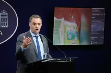 El PAMI y la millonaria licitación de pañales: polémica y denuncias de cartelización