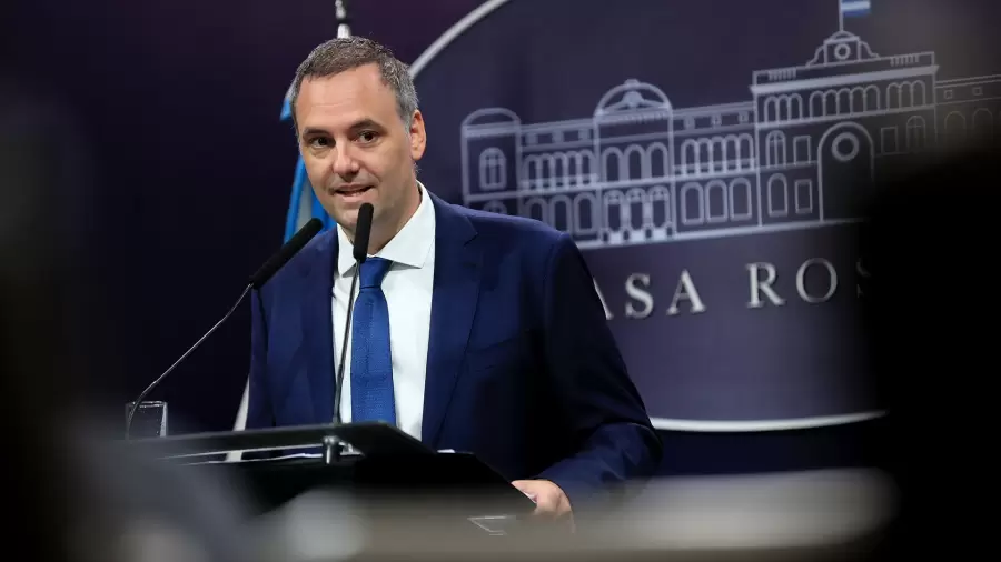 El vocero presidencial Manuel Adorni hizo este martes el anuncio. (Fuente: web)