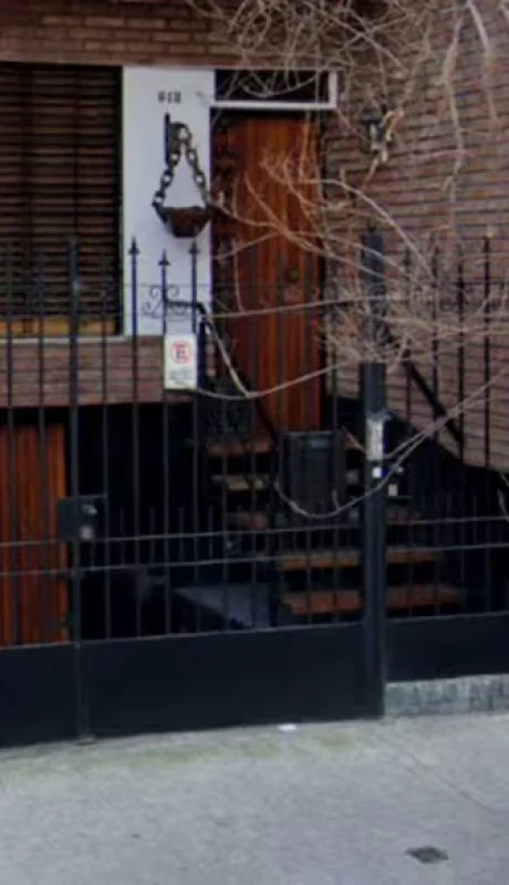 La fatal entradera ocurrió en esta vivienda de Parque Chacabuco. (Foto: web)