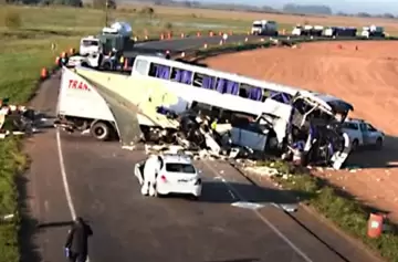 Estremecedor relato de una sobreviviente del choque en la Ruta 3: "Escena horrible"