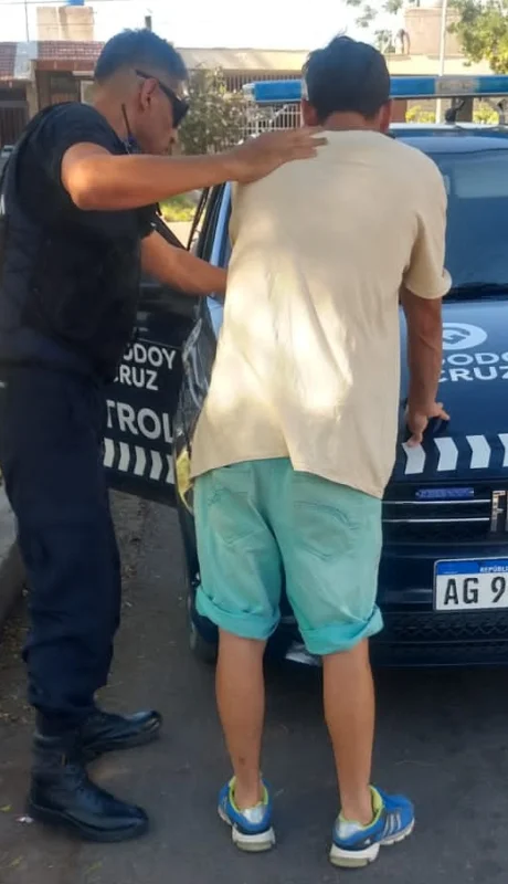 Operativos conjuntos del programa "Godoy Cruz + Policía".