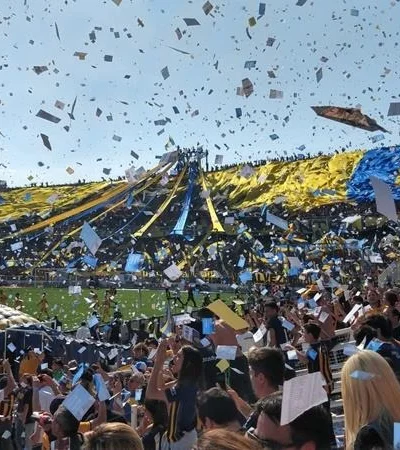 "Tinder Canalla" genera un espacio de encuentro para salir, divertirse y conocerse entre canallas.