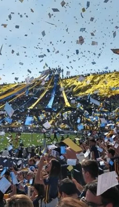 "Tinder Canalla" genera un espacio de encuentro para salir, divertirse y conocerse entre canallas.