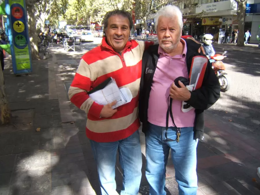 El Taca Chavero a la izquierda junto a Coco Segura