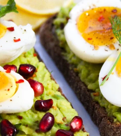 Rebanada De Huevos En Tortas