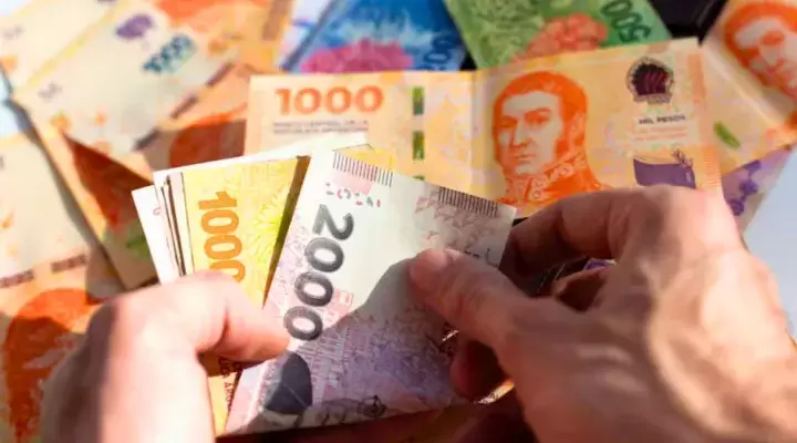 Los aumentos se otorgan todos los meses de acuerdo a la fórmula de movilidad actual.