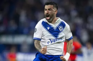 Vélez goleó a San Antonio y se clasificó a los octavos de final de la Copa Libertadores 2025