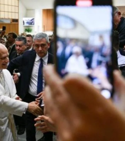 Las cuentas oficiales papales comenzaron con Benedicto XVI y se mantienen vigentes.