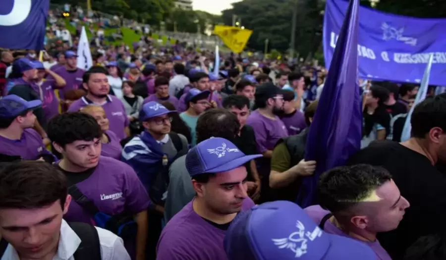 Movilización en Parque Mitre