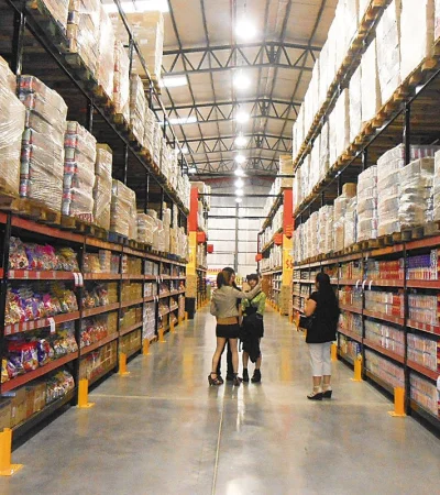 Supermercado mayorista.