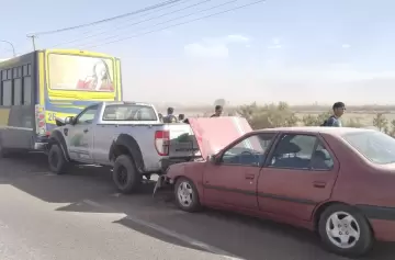 El fuerte viento Zonda provocó un impresionante choque múltiple en Lavalle con heridos