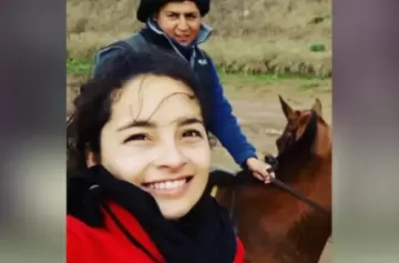 Intensa búsqueda: una pareja fue arrastrada por la crecida mientras arreaba animales