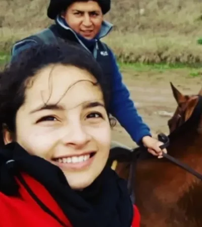 Antonella Barrios y Pablo Catacata Madrigal están siendo intensamente buscados por las autoridades tras ser arrastrados por el agua.
