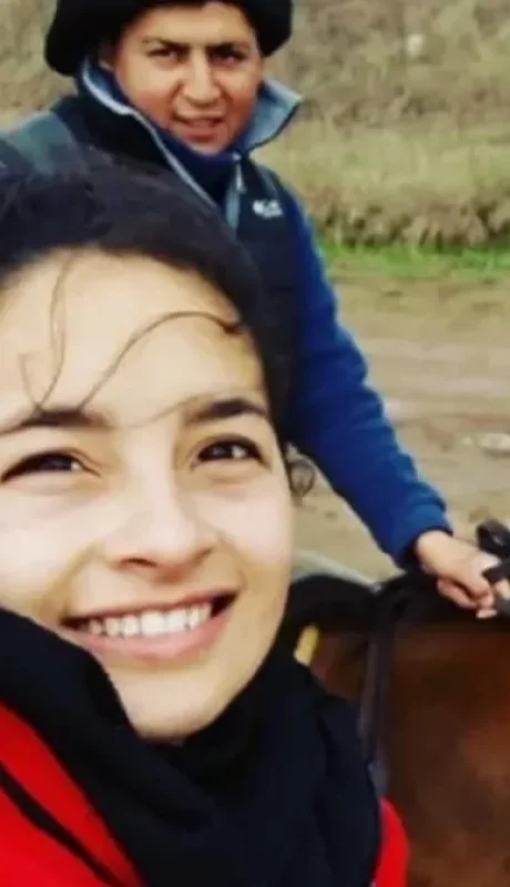 Antonella Barrios y Pablo Catacata Madrigal están siendo intensamente buscados por las autoridades tras ser arrastrados por el agua.