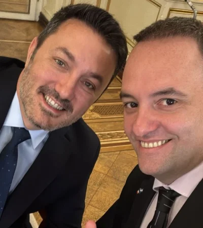 Manuel Adorni junto con el Ministro de Defensa Luis Petri/ Fuente: Prensa Petri