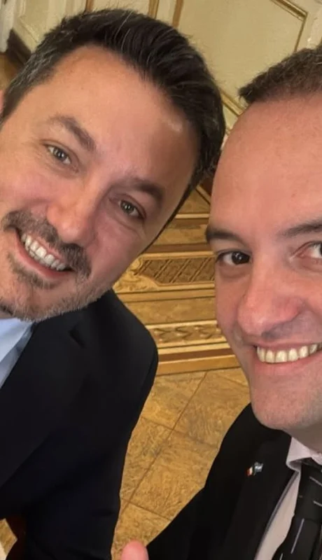 Manuel Adorni junto con el Ministro de Defensa Luis Petri/ Fuente: Prensa Petri