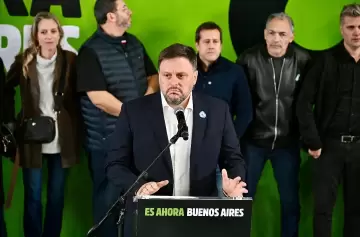 La palabra de Santoro tras la derrota: "Seguir luchando por la democracia"