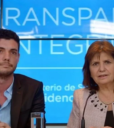 Damián Arabia junto a Patricia Bullrich