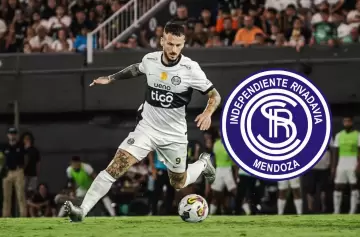 ¿Darío Benedetto a Independiente Rivadavia? El delantero suena como refuerzo tras su paso por Olimpia