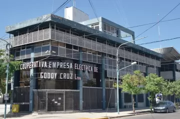 Corte de luz en Godoy Cruz: la Cooperativa aclaró que fue por un hecho ajeno a la empresa