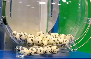 ¿Cuáles son los números con más chances de salir en la lotería en mayo según la IA?