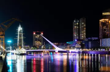 Más de 15 mil usuarios de Puerto Madero y barrios privados pierden el subsidio de luz