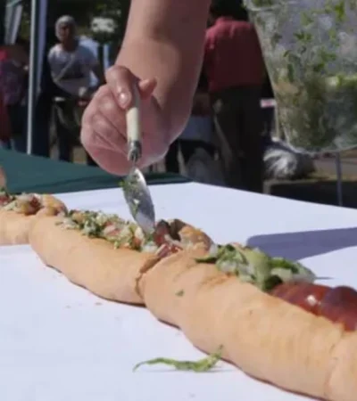 Choripán más largo del mundo fue hecho en Santo Tomé, en Santa Fe.