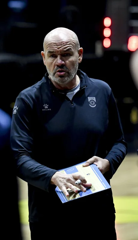 Gregorio Martínez, DT de la Selección femenina de básquet