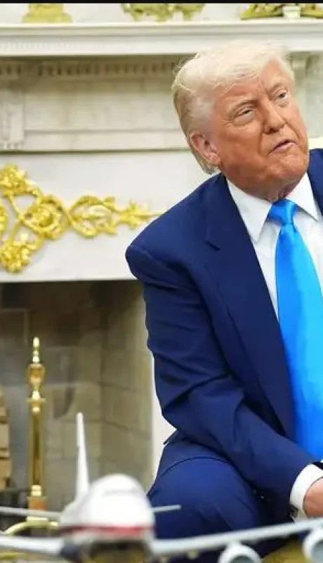 El republicano le pidió explicaciones a su par sudafricano y la temperatura de la oficina oval escaló rápidamente.