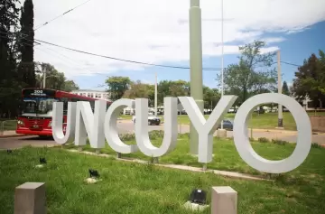 Estudiantes de la UNCuyo podrán cursar materias en 150 universidades del mundo