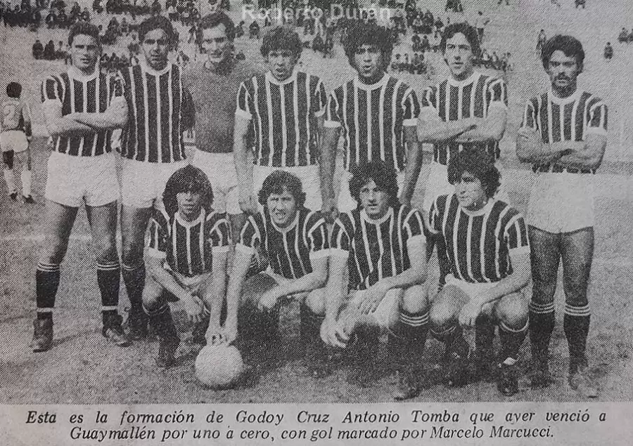 Marcelo Marcucci en su arribo a Primera. Es el cuarto de arriba