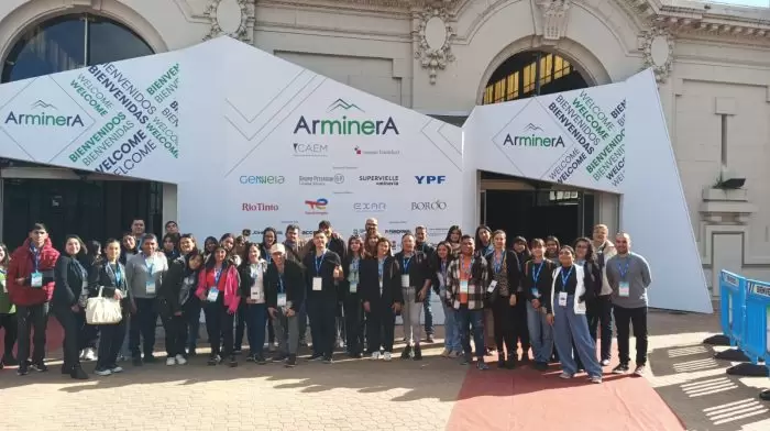 Estudiantes en ArminerA