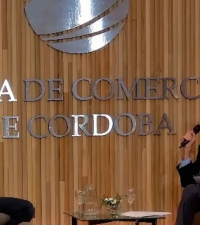 Caputo en la Bolsa de Córdoba