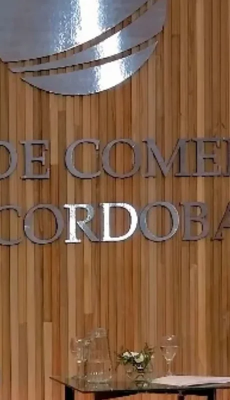 Caputo en la Bolsa de Córdoba