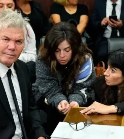 Fernando Burlando, el abogado de Dalma y Gianinna Maradona habló sobre el escándalo en el juicio por la muerte del Diez/ Fuente: X